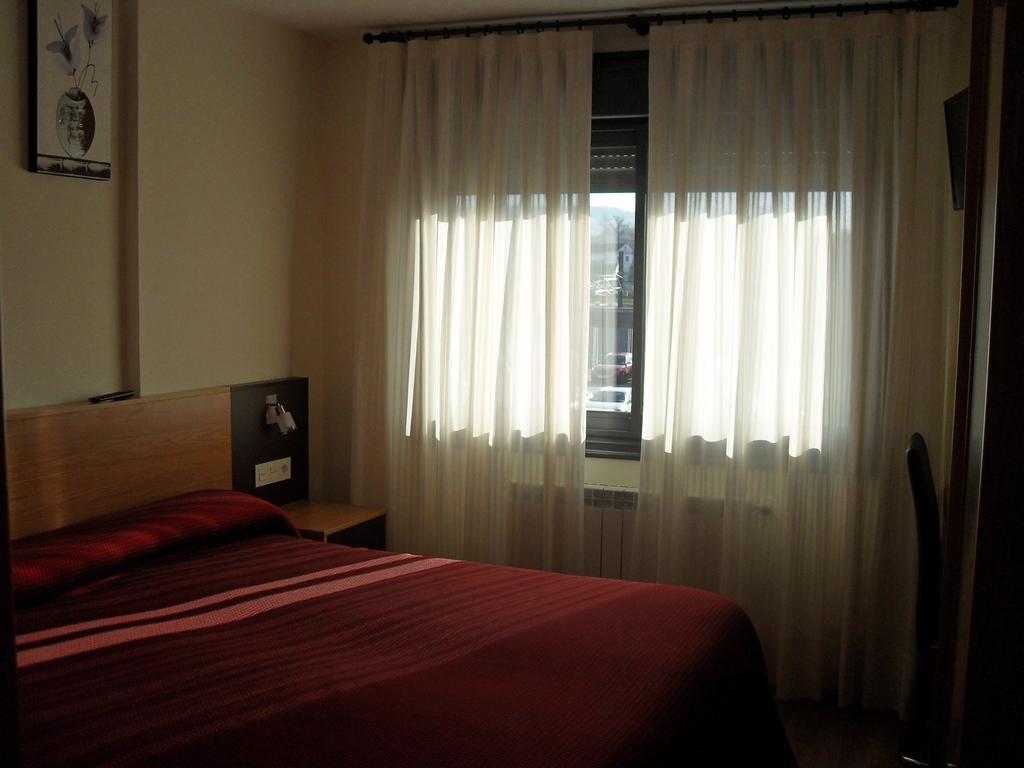 Hotel Peregrino Pontevedra Esterno foto